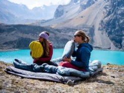 Thermarest Airhead Regular Kissen (yellow-mountains) 11 Thermarest Airhead Regular Kissen (yellow-mountains) -Campinggeschäfte Thermarest Airhead Regular Kissen yellow mountains D 13183 Bild 5